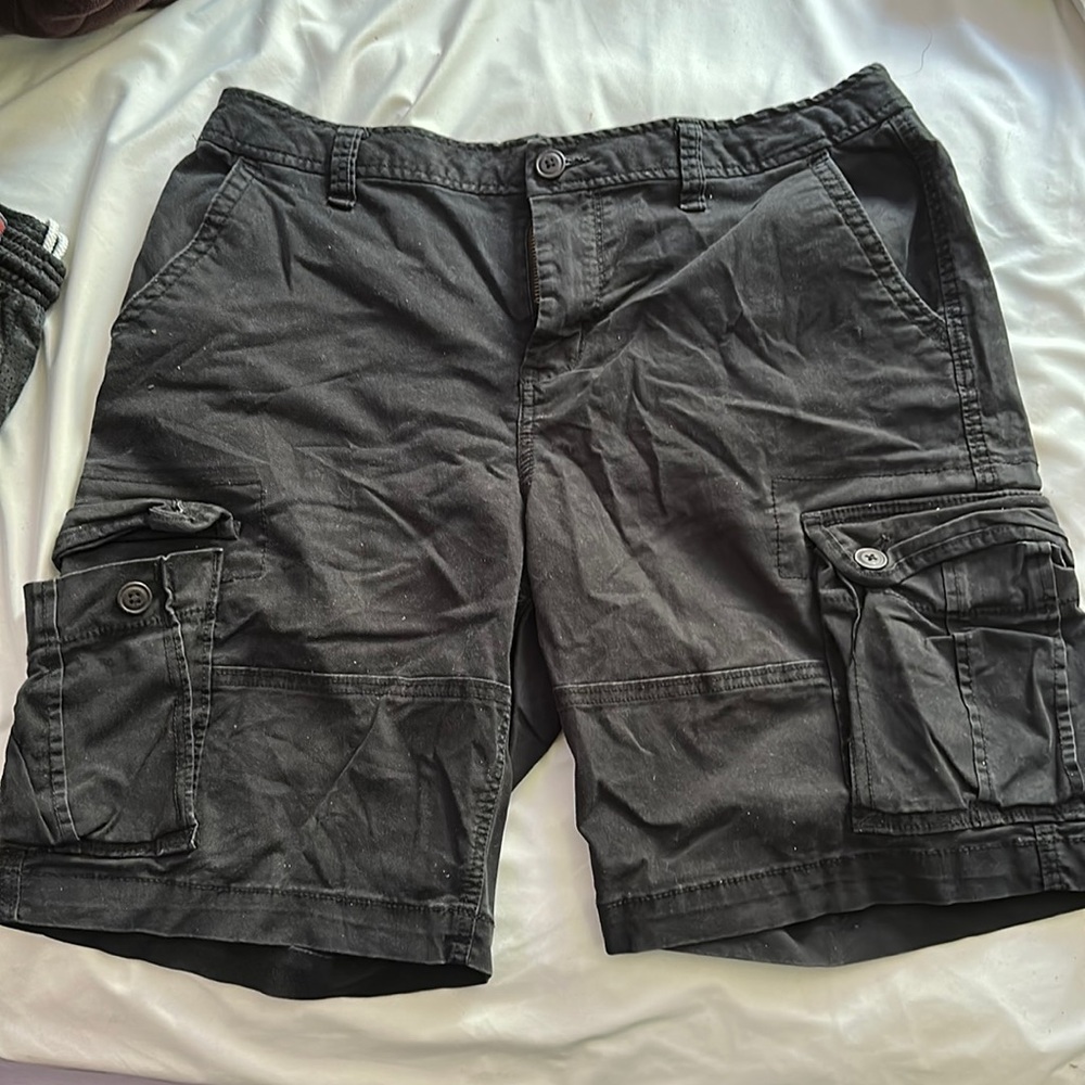 Another pair of cargo shorts not listed before. Aeropostal